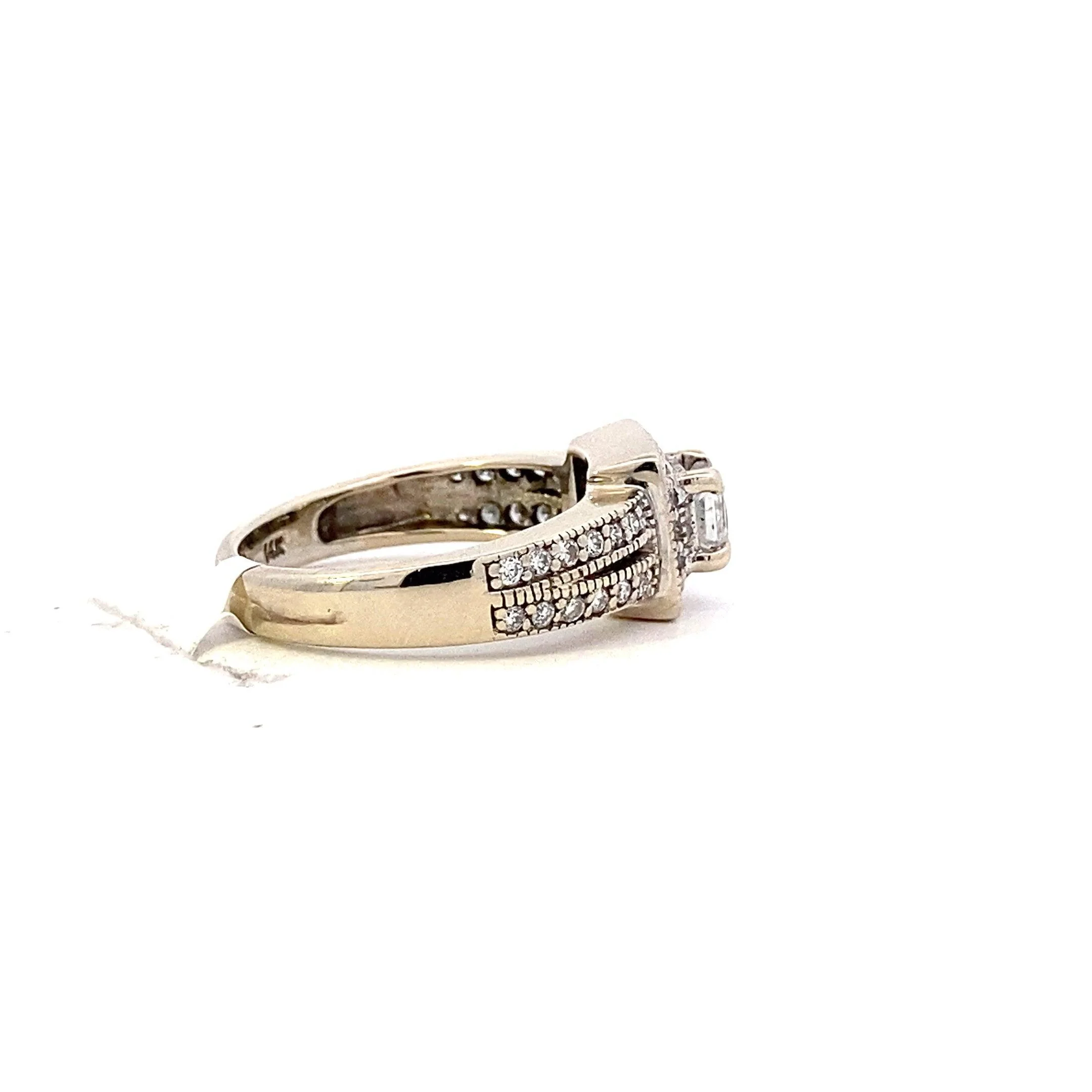 14K White Gold Women's Diamond Ring - 0.79ct - Image 3